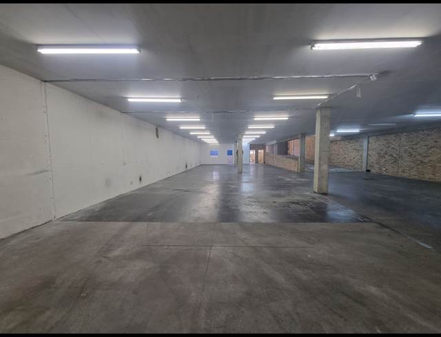 512M² WAREHOUSE TO LET IN ORMONDE