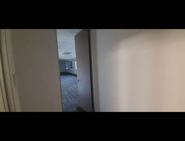 258.60M² OFFICE TO LET IN BEDFORD GARDENS