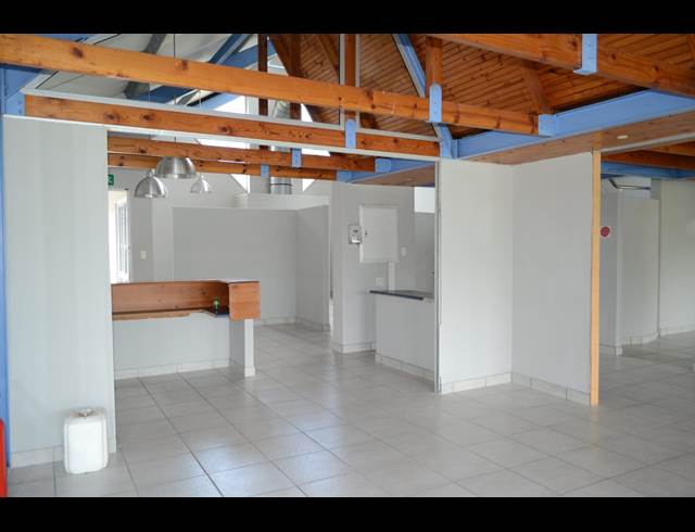 233M² OFFICE TO LET IN GLEN ANIL