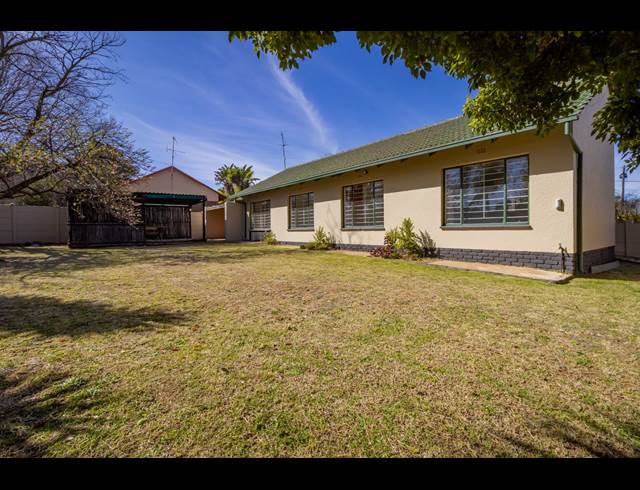 3 Bedroom House to Rent Krugersdorp