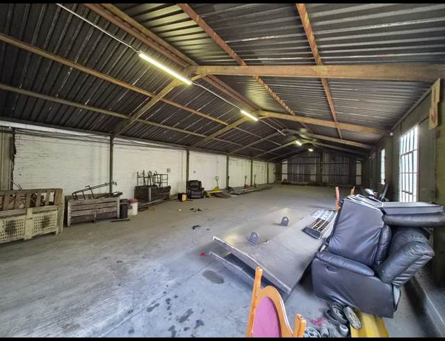265M² WAREHOUSE TO LET IN WADEVILLE
