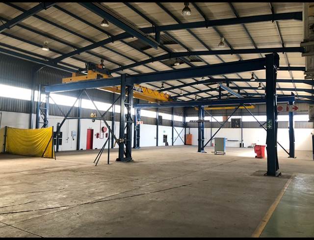 1,540M² WAREHOUSE TO LET IN TUNNEY