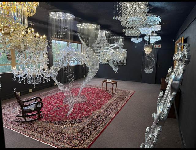 1,200M² SHOWROOM TO LET IN KRAMERVILLE