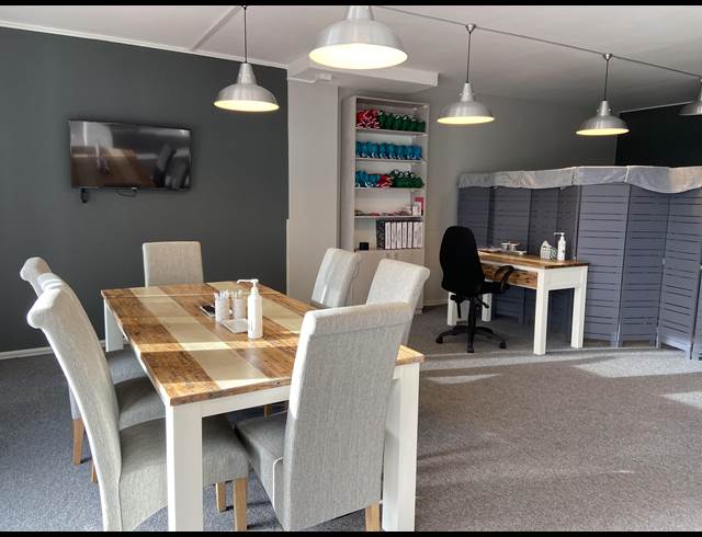 92M² OFFICE TO LET IN WESTLAKE