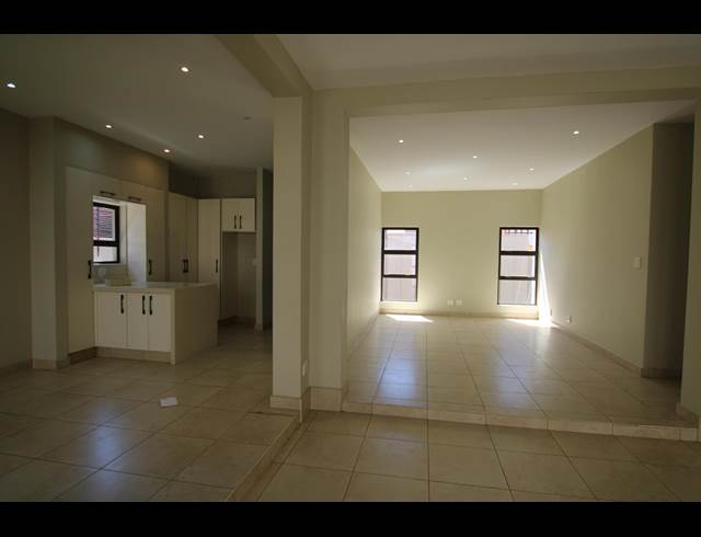 5 BEDROOM HOUSE TO LET IN GLENHAZEL