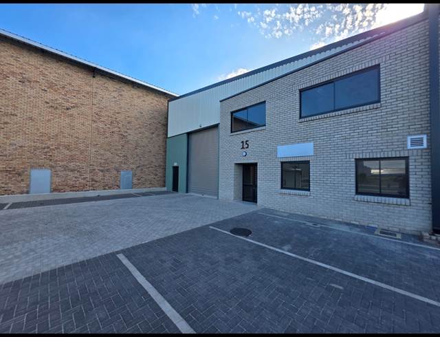 1,098M² WAREHOUSE TO LET IN FIRGROVE