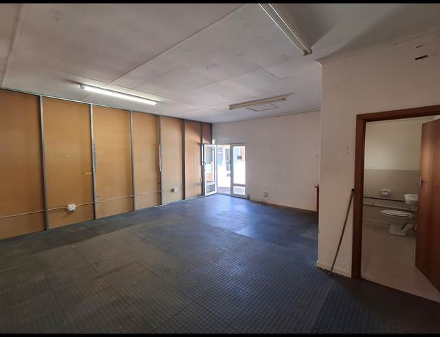 83.50M² OFFICE TO LET IN GONUBIE