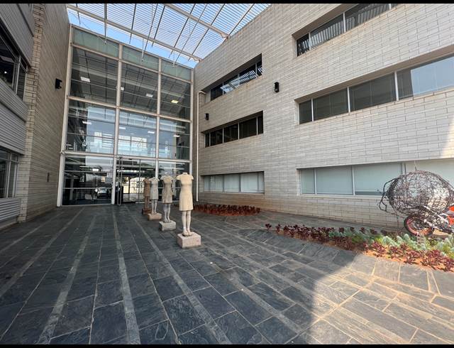 937M² OFFICE TO LET IN ILLOVO