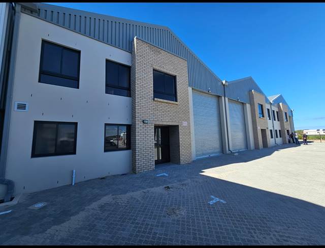 485M² WAREHOUSE TO LET IN FIRGROVE