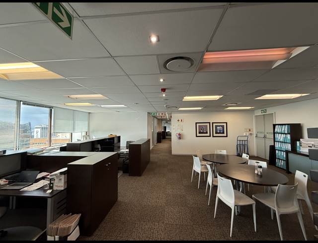 542M² OFFICE TO LET IN CAPE TOWN CITY CENTRE
