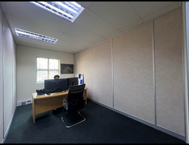 65M² OFFICE TO LET IN HIGHVELD