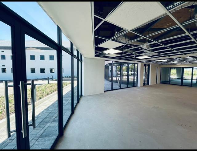 565M² OFFICE TO LET IN VORNA VALLEY
