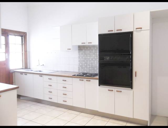 3 bed property to rent in OBSERVATORY