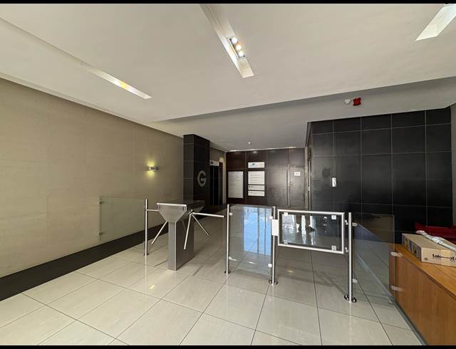 6,049.60M² OFFICE TO LET IN FORESHORE