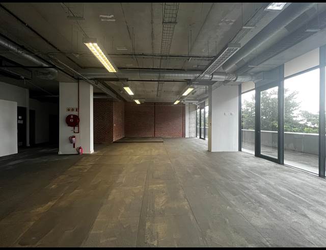 327M² OFFICE TO LET IN WOODSTOCK