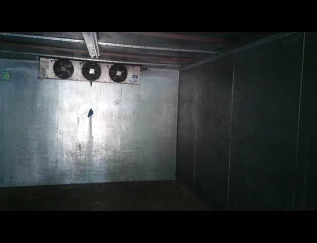 1,000M² WAREHOUSE TO LET IN AUREUS