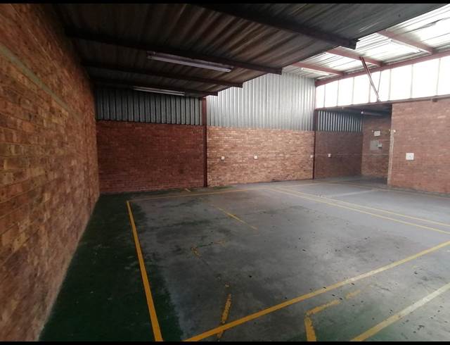 144M² WAREHOUSE TO LET IN WADEVILLE