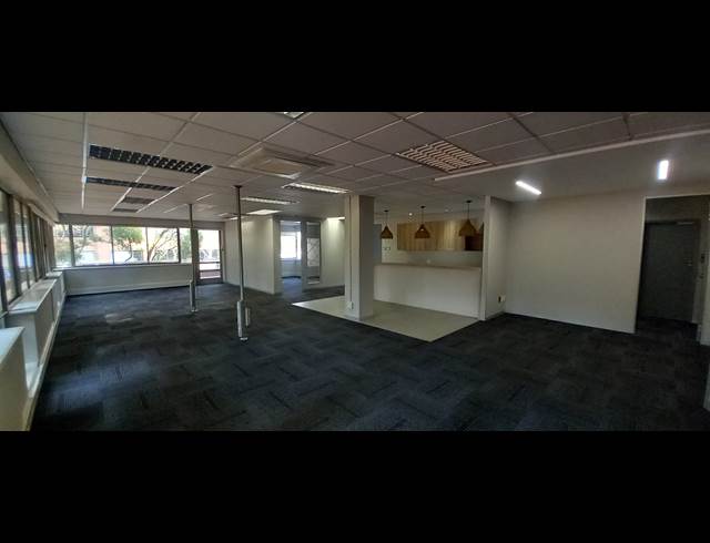 336M² OFFICE TO LET IN WOODMEAD