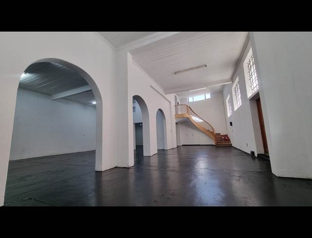 538M² RETAIL TO LET IN WOODSTOCK