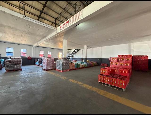 875M² WAREHOUSE TO LET IN CLAYVILLE