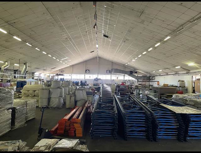 5,500M² WAREHOUSE RENTED IN SACKS CIRCLE INDUSTRIAL