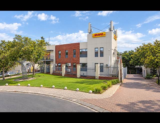 1,236M² WAREHOUSE TO LET IN BRYANSTON