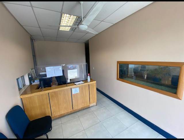 861M² WAREHOUSE TO LET IN PHILIPPI