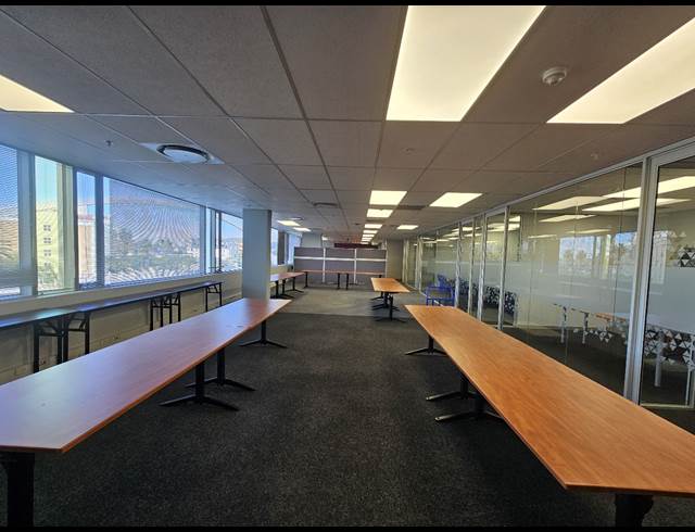 321M² OFFICE TO LET IN CENTURY CITY