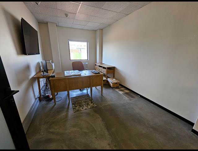 877M² OFFICE TO LET IN CENTURY CITY
