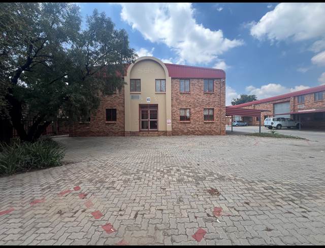 476M² WAREHOUSE TO LET IN KYA SANDS