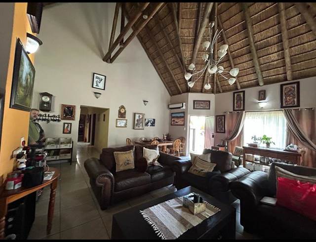 5 BEDROOM HOUSE TO LET IN MELODIE