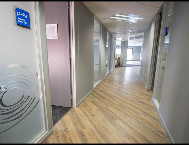 1,509M² OFFICE TO LET IN PARKTOWN