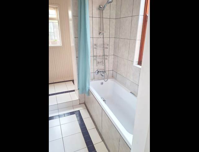 3 bed property to rent in OBSERVATORY