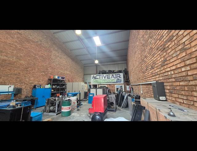 180M² WAREHOUSE TO LET IN ANDERBOLT