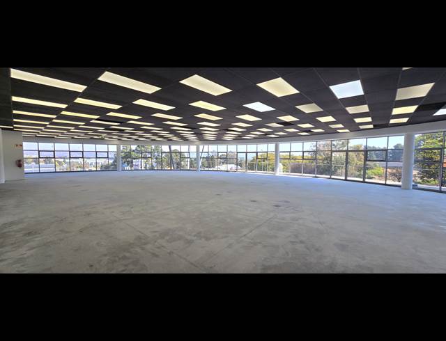 915M² RETAIL TO LET IN HONEYDEW