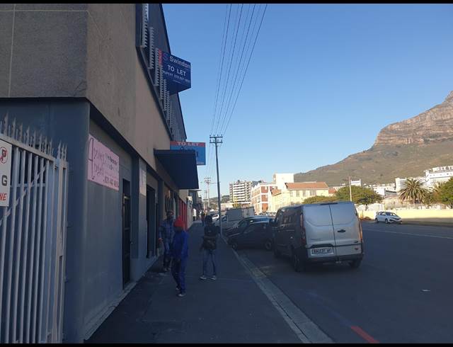 1,038M² BUILDING RENTED IN SALT RIVER