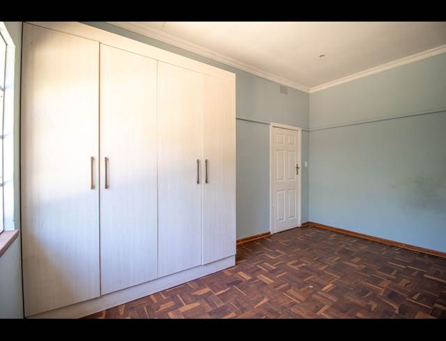 3 BEDROOM HOUSE TO LET IN PRIMROSE HILL