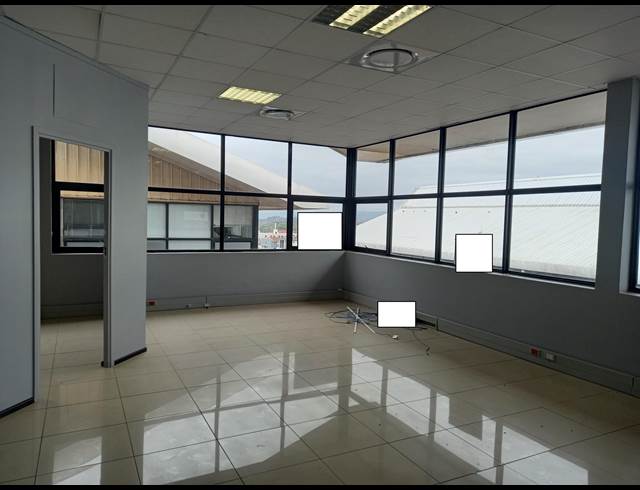 138M² OFFICE TO LET IN BALLITO CENTRAL