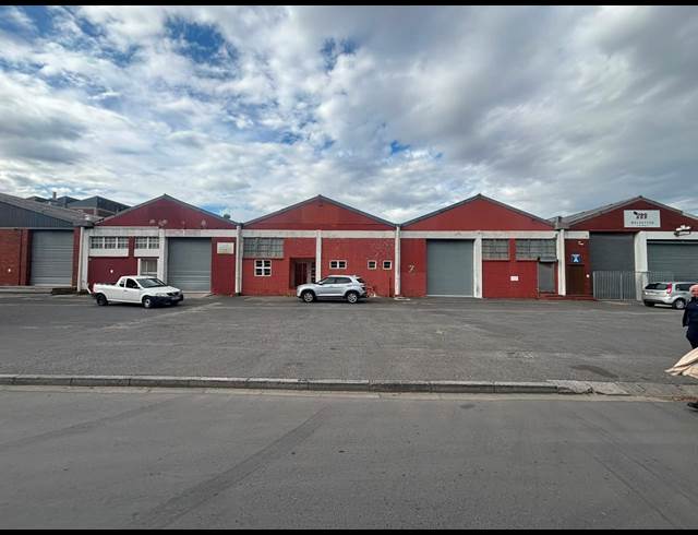 1,550M² WAREHOUSE TO LET IN EPPING INDUSTRIAL
