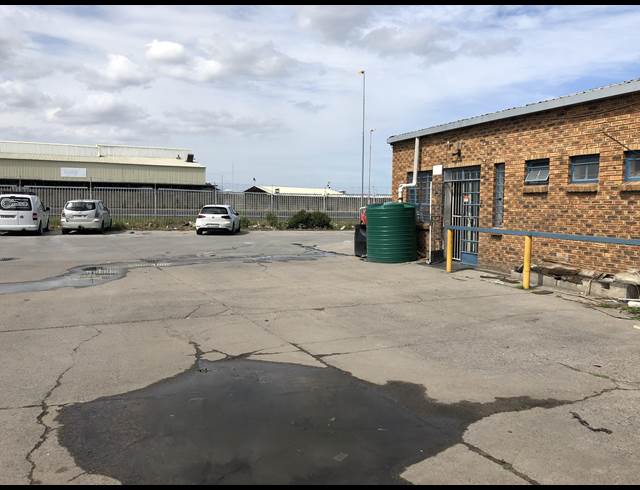 425M² FACTORY TO LET IN AIRPORT INDUSTRIA