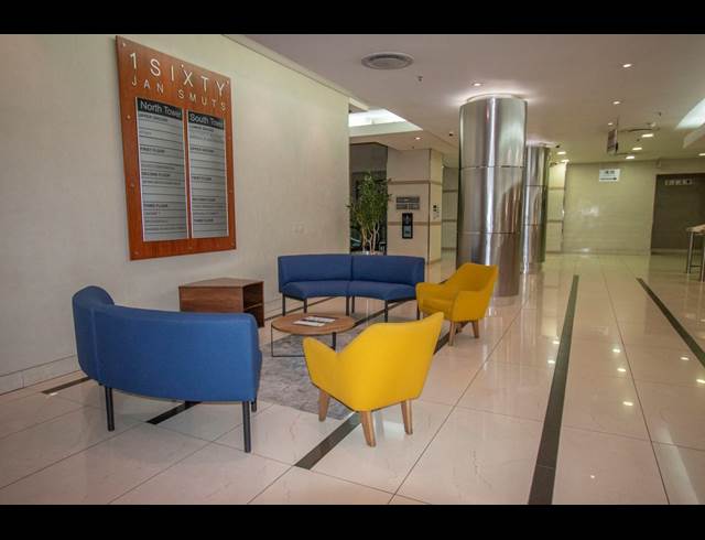 1,833M² OFFICE TO LET IN ROSEBANK