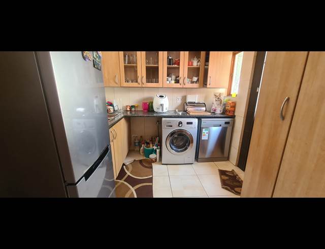 2 BEDROOM APARTMENT RENTED IN HALFWAY GARDENS