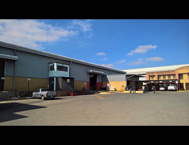 3,938M² WAREHOUSE TO LET IN RANDJESPARK