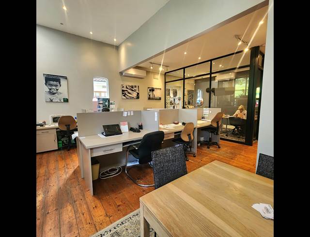 214M² OFFICE TO LET IN MORNINGSIDE