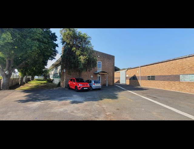 733M² WAREHOUSE TO LET IN AIRPORT INDUSTRIA