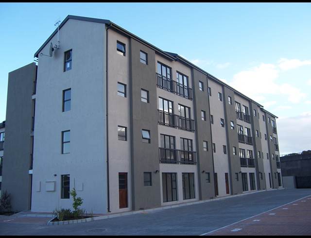 2 bed property to rent in LANSDOWNE