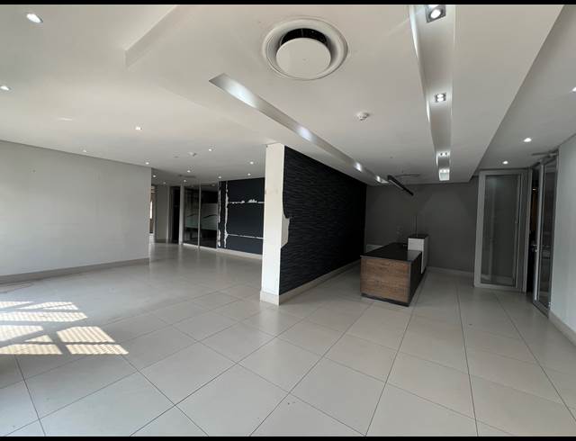 1,225M² OFFICE TO LET IN ILLOVO