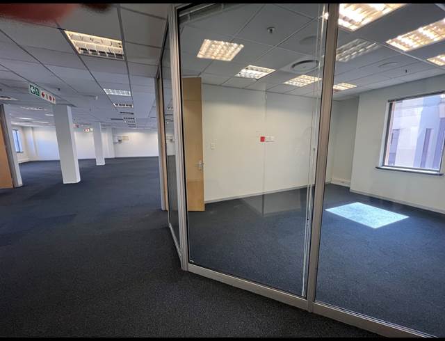 332M² OFFICE TO LET IN ROSEBANK