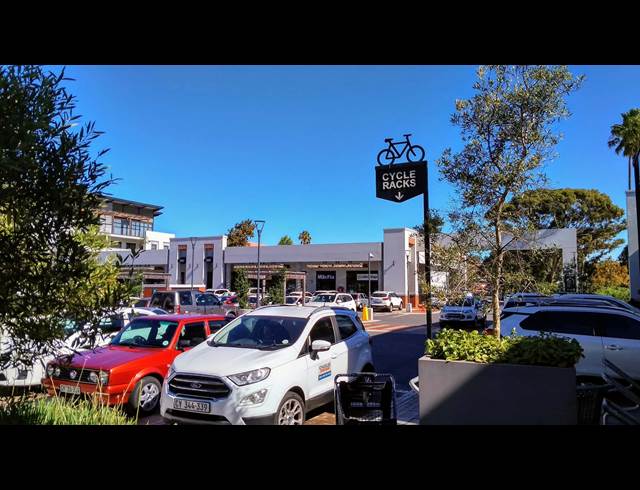 132.50M² OFFICE TO LET IN DURBANVILLE CENTRAL