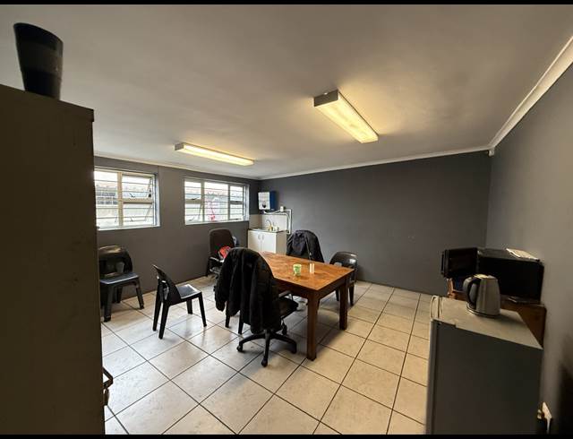 3,170M² WAREHOUSE TO LET IN BRACKENFELL INDUSTRIAL